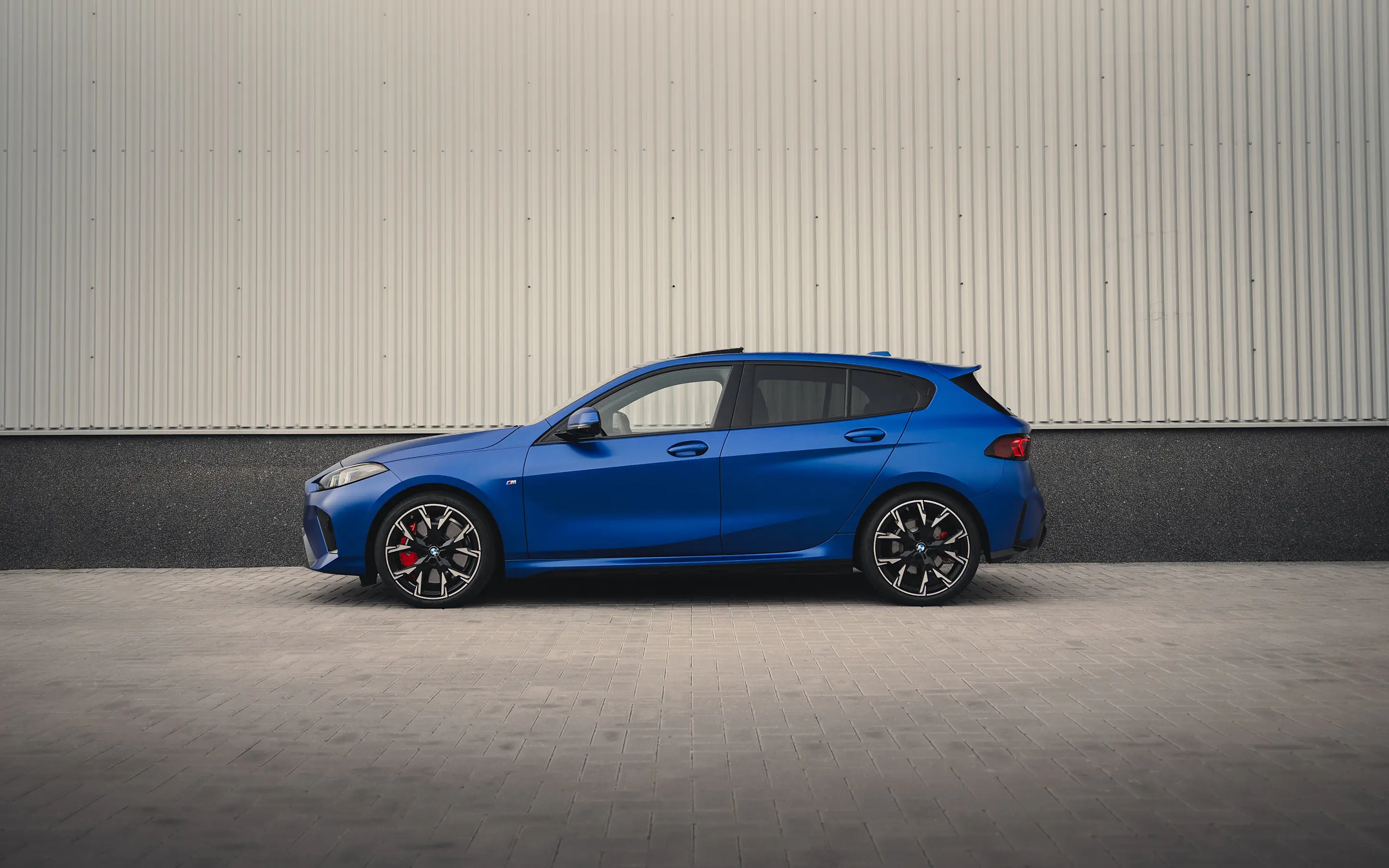 BMW 1 serie zijkant