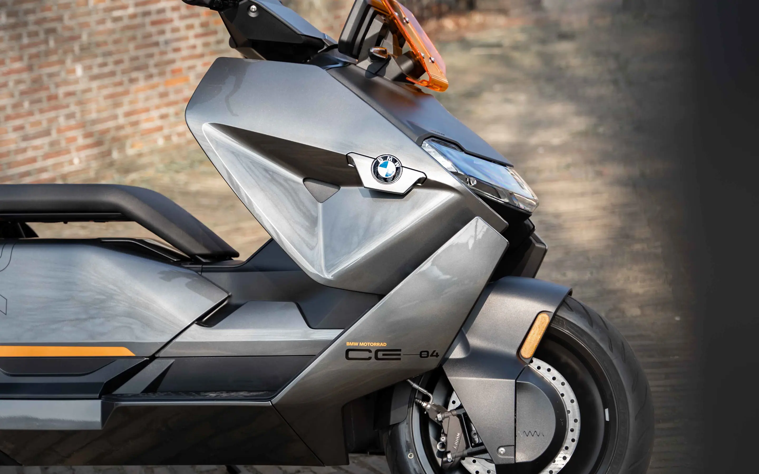 BMW CE 04 Extrerieur zijkant