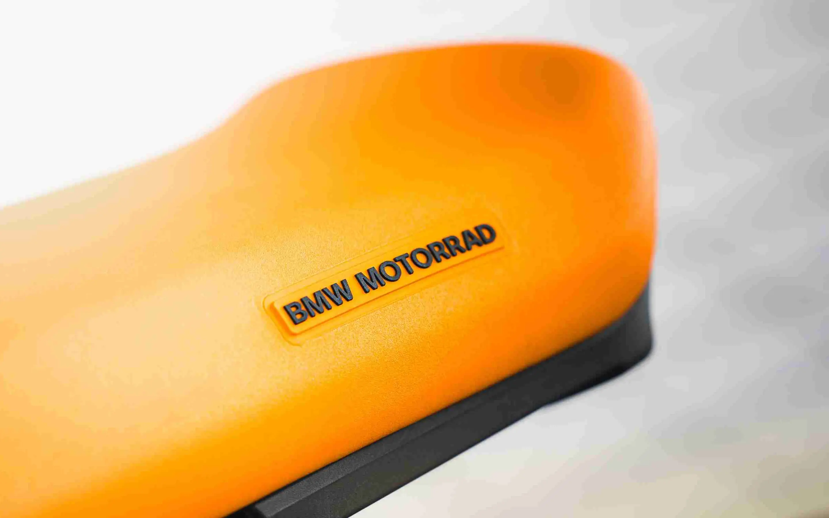 BMW CE 04 Interieur Comfortable buddyseat pro