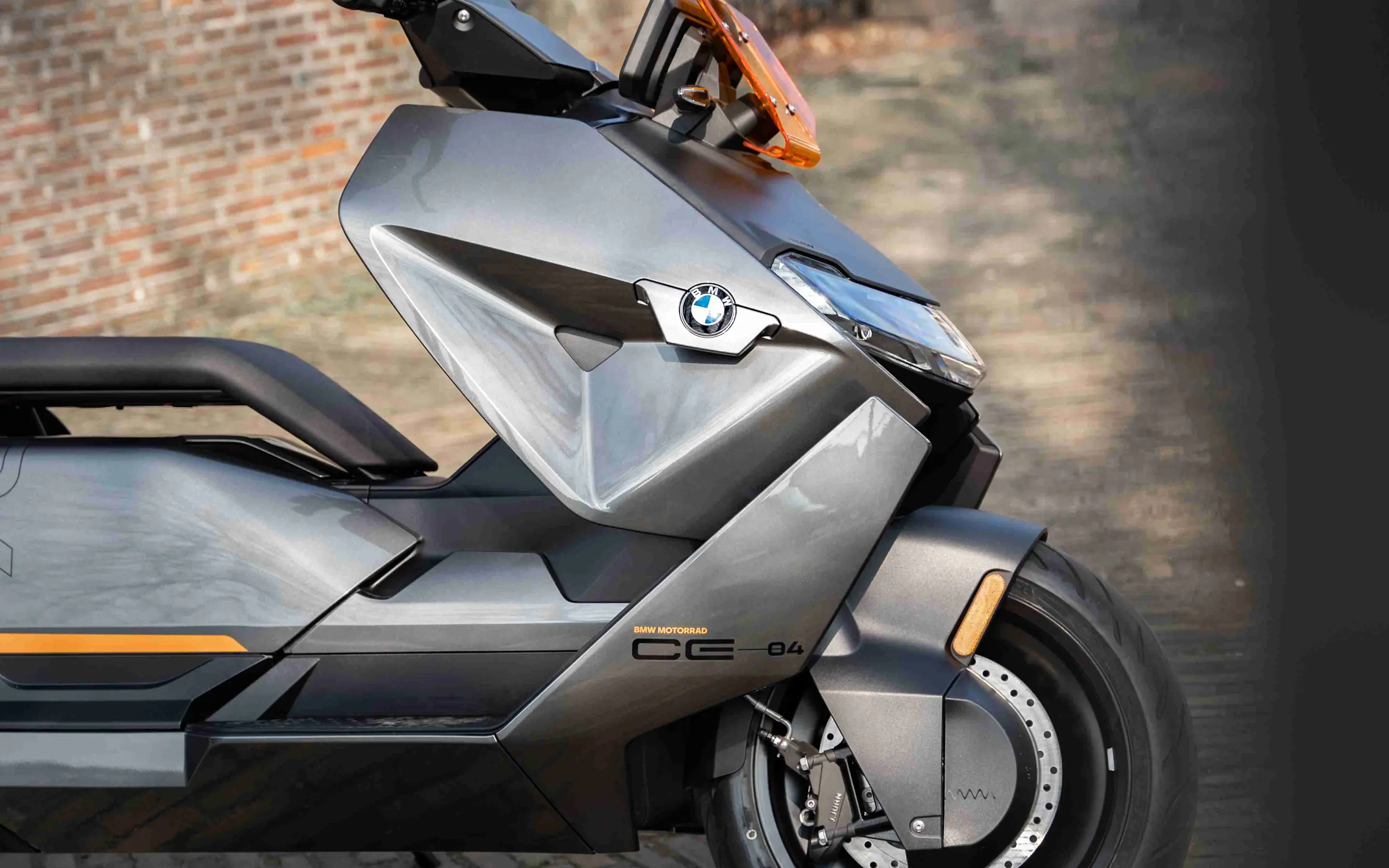 BMW CE 04 Opvallend schijfwiel