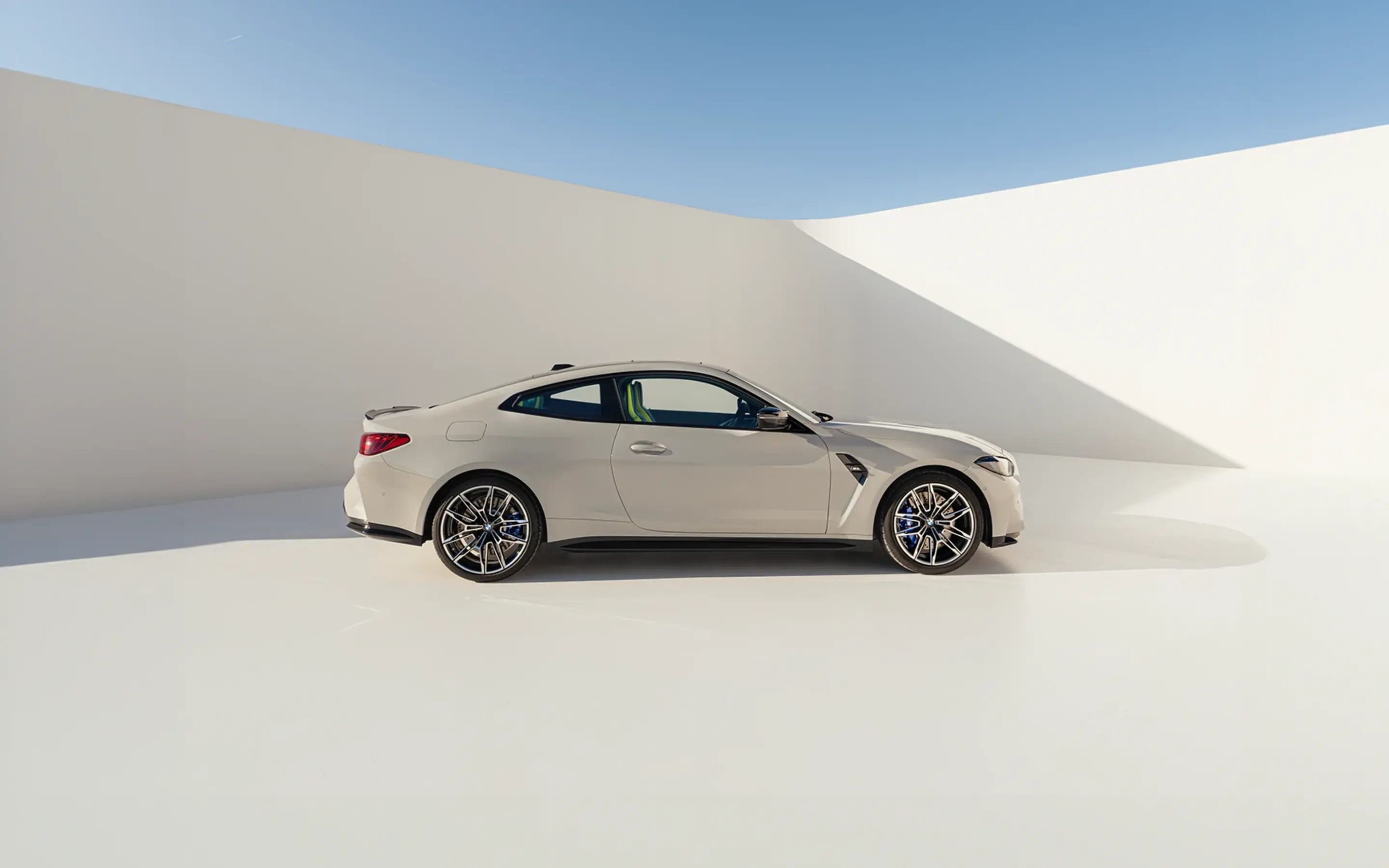 bmw m4 coupe exterieur zijaanzicht coup