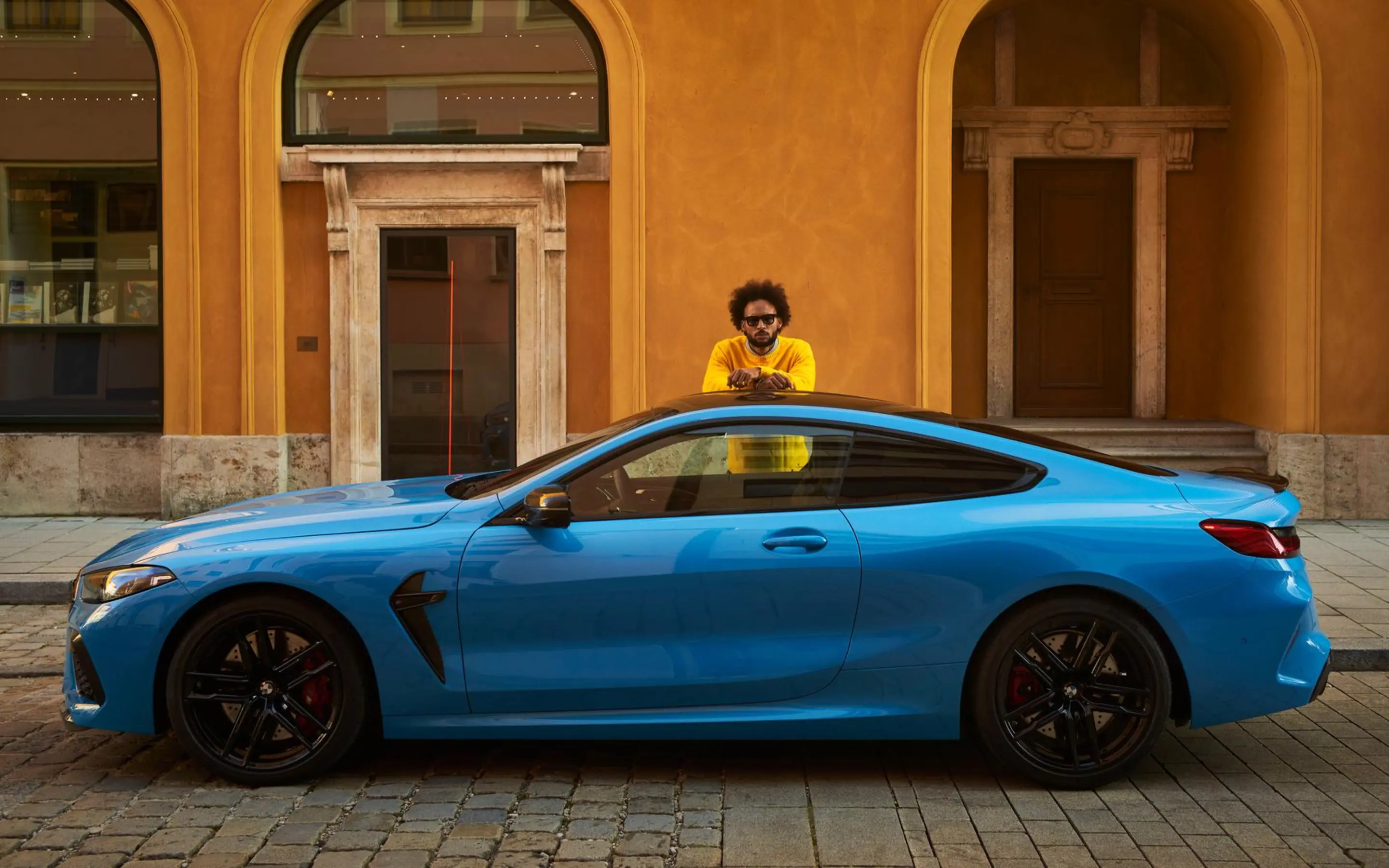 bmw m8 coupe exterieur zijaanzicht coup