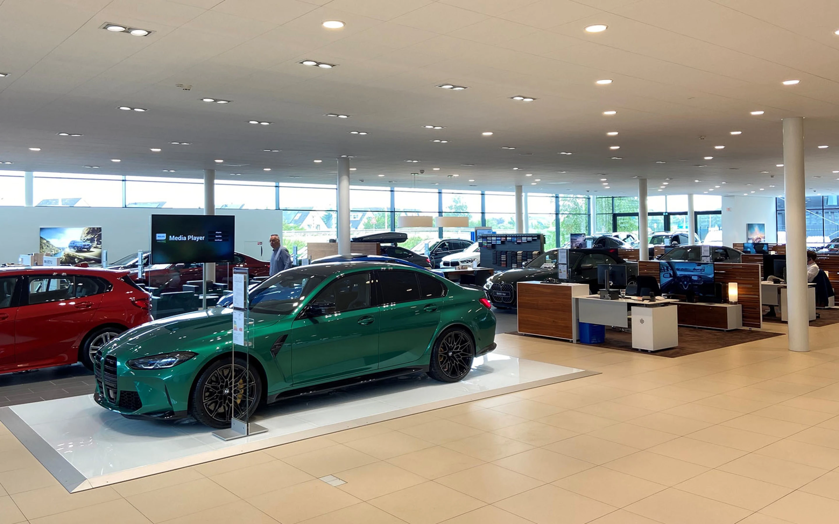 dusseldorp_bmw_oostzaan_binnen