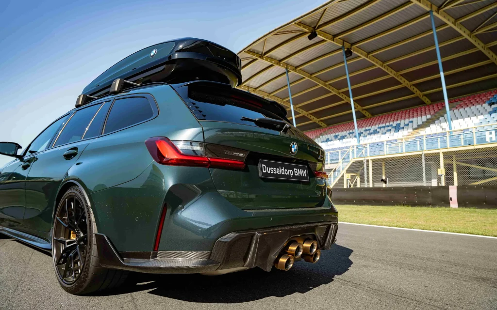 BMW tribune
