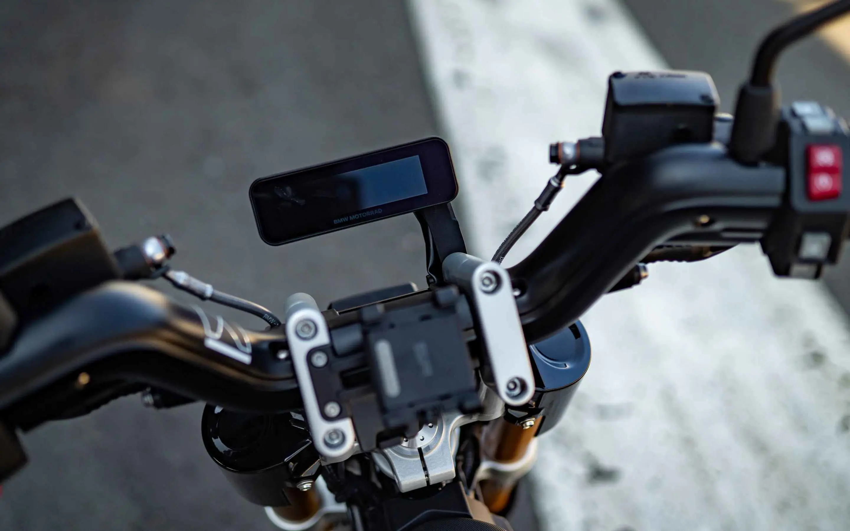Dusseldorp Motorrad BMW CE02 4