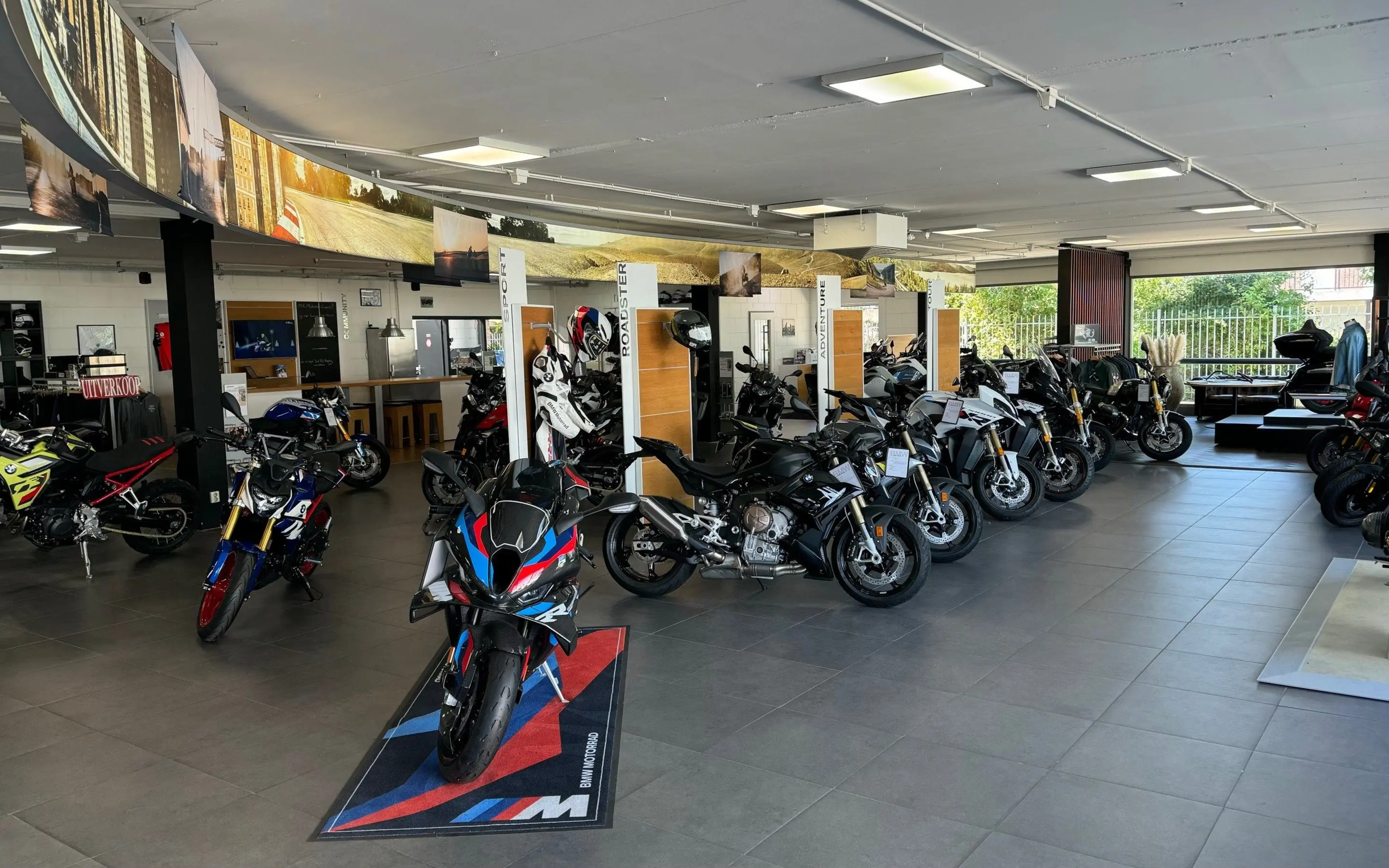 Motorrad pand binnen